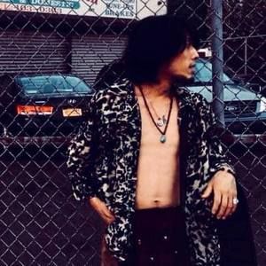 Meet your Posher, Hideaki